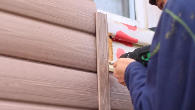 Best Siding Removal and Disposal  in Hewitt, NJ